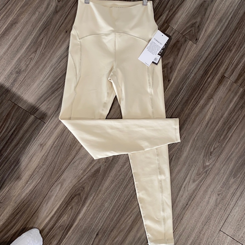 NWOT Glyder racetrack leggings
